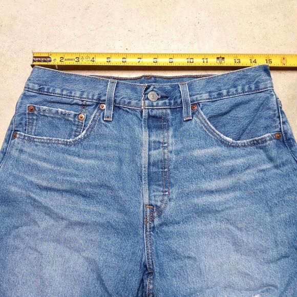 Levi’s 501 Distressed Cut Off Jeans Size 30 Button Fly Denim Jorts - Picture 7 of 9